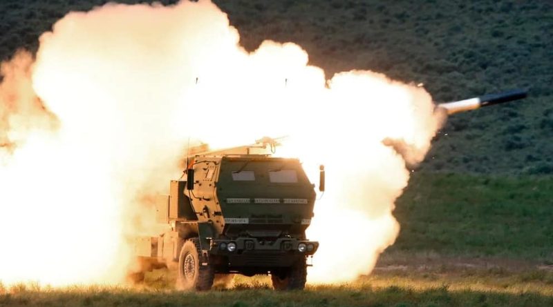 EEUU anunció un nuevo paquete de ayuda militar para Ucrania: incluye el poderoso sistema lanzacohetes Himars