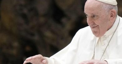 El Vaticano pide camisetas térmicas para enviar a Ucrania