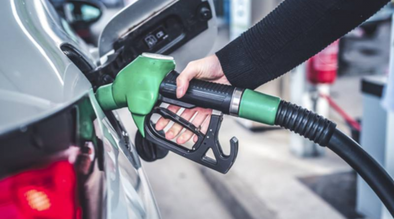 Galón de la Gasolina súper baja 0.27 centavos, sumado a los L.10 que otorga el Gobierno